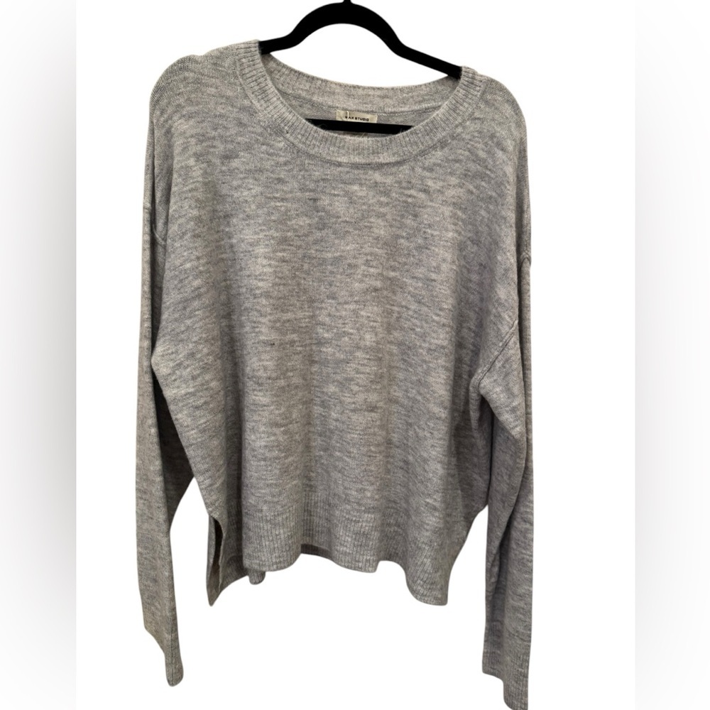 Max Studio Gray Crew Neck Sweater